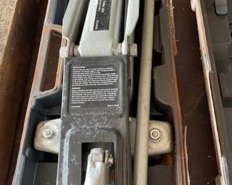 KVS021 - 2 1/4 Ton Trolley Jack