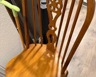 Set Windsor style chairs 