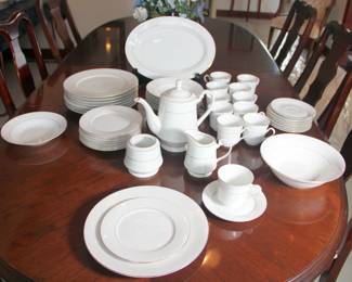 48 pcs. Sango D’Or

