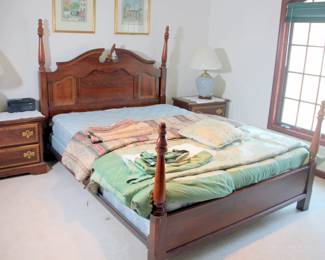 1 of 5 Queen Bedroom Sets

