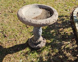 Heavy cast stone bird bath