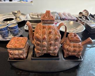 Margaret Bohls studio pottery teapot/set