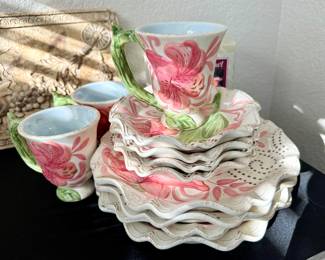 Floral dish set