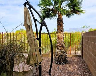 Cantilever Large umbrella for over pool or patio.