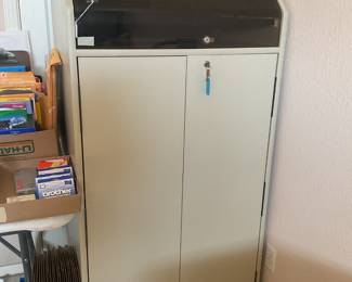 large metal cabinet-30x25x61