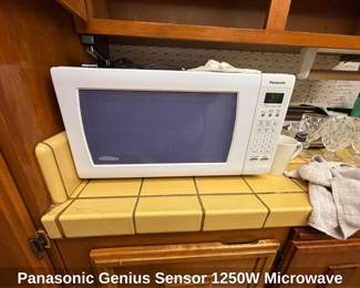 Panasonic Genius Sensor W Microwave