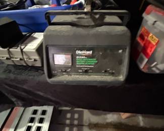 DieHard or or Fully Automatic Battery Charger and Engine Starter