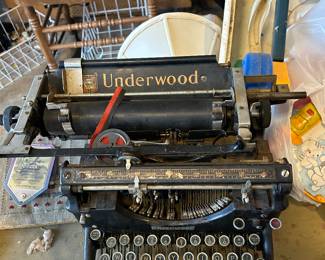 Underwood type writer