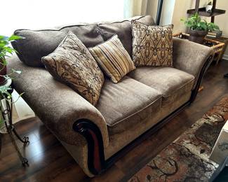 Love seat