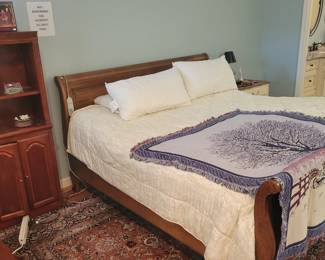 Ethan Allen sleigh bed 