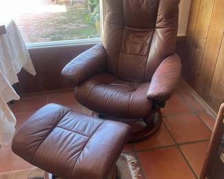 Ekornes Stressless Chair& ottoman 