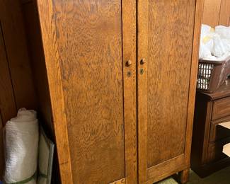 Beautiful vintage chiffarobe