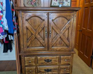 Thomasville matching cabinet