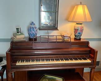 Lovely upright piano