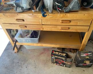 Wood workbench