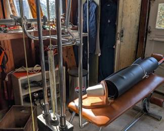 Weight bench with weights and separate weight lifting bar