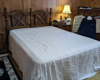 Vtg Thomasville bedroom set.