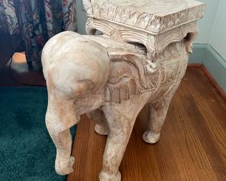 Elephant plant stand
