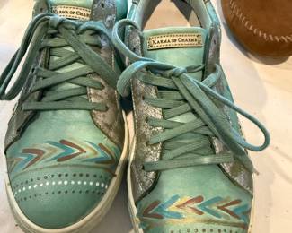 Custom hand painted from Italy store : Karma of Charm