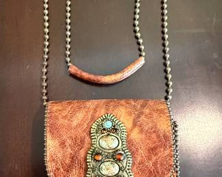 Small leather Purse.