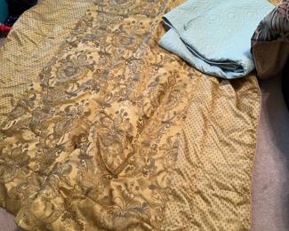 Gold queen comforter with coverlets