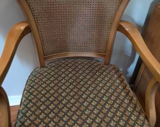 Dining room chair