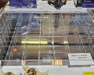 MIRRORED CAR DISPLAY CASE
