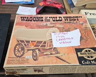 VINTAGE 1960S WOODEN WAGON KIT