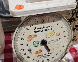 KITCHEN SCALE