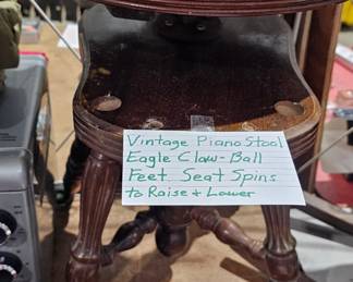 VINTAGE WOODEN PIANO STOOL