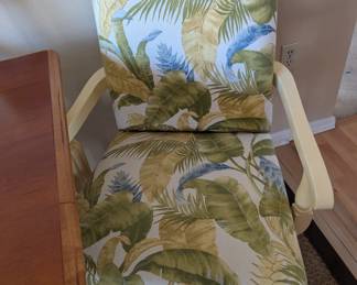 Dining room chair 