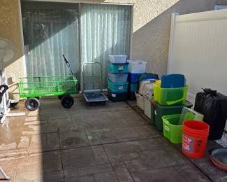 Gorilla Cart, storage bins