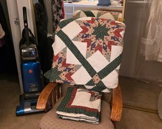 Gorgeous quilted bedspread with matching pillow shams