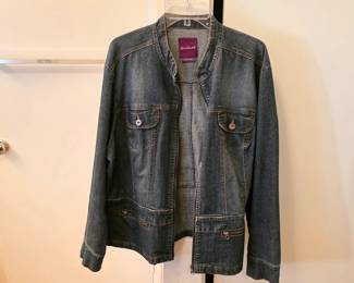 Vintage Gloria Vanderbilt women's denim jean jacket