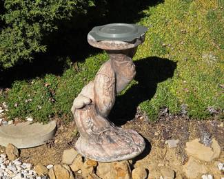Bird bath