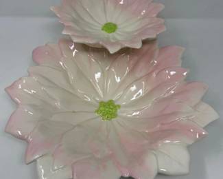 199 CeramicFlowerChipandDipSet