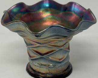 196 1914DuganCarnivalGlassLatticeandPointsHatVase