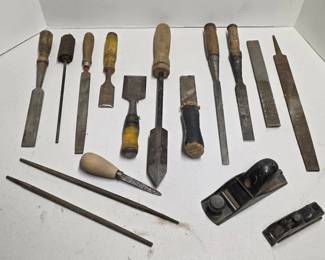 129 16ChiselsFilesPlanesRaspAntiqueSolderingIron