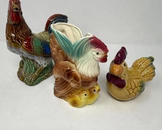 207 1950sStuartBMcCullochRoosterandChicksPlanterStatues