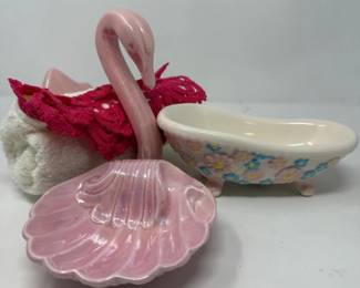 222 VintageCeramicBathroomDecor