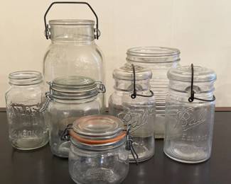 139 GlassJarsandBallStorageJarswithLids