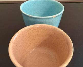 169 BauerPotterySpeckledNestingBowlsRedChantelMixBowl