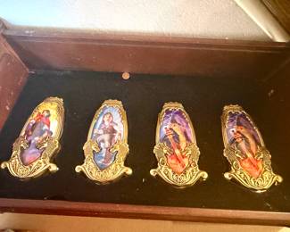 Lord of the Rings Collector Folding Knives