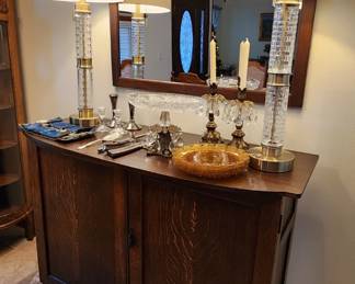 buffet, modern lamps