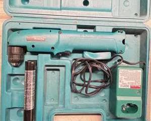 Makita DA391D 9.6V Cordless Right Angle Drill Driver Kit w Charger Case