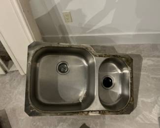 SS under mount double sink