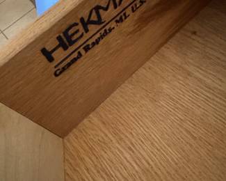 $250 - Heckman bow front chest drawers (4)