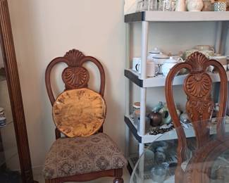 Table set - Round glass top and 4 chairs $300