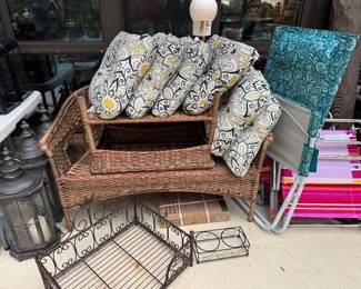 Bench & table all weather wicker 