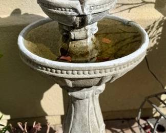 Lorenzana Bird Bath Outdoor